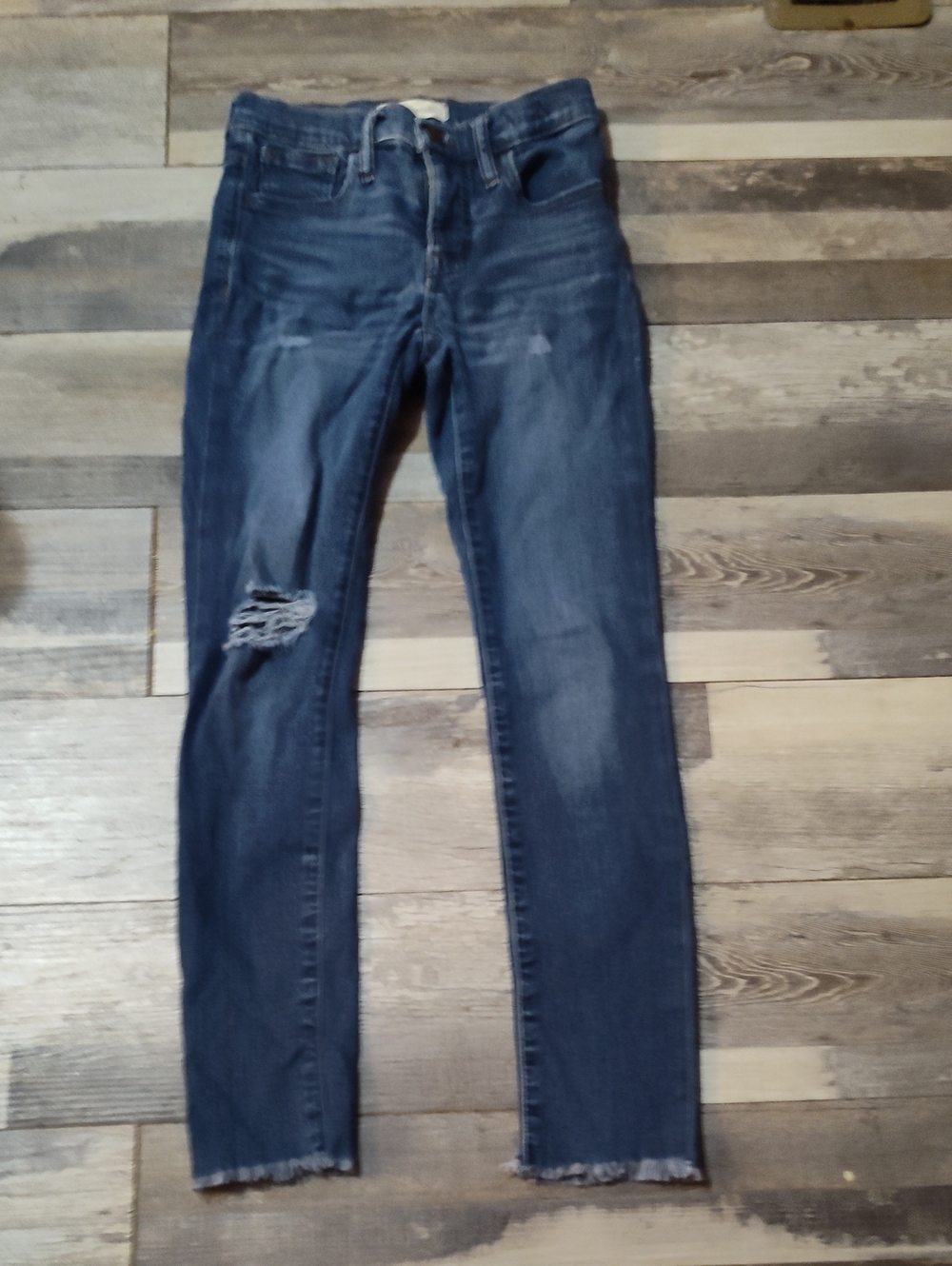 Women's Madewell Roadtripper Size P23 Dark Blue Distressed Skinny Jeans